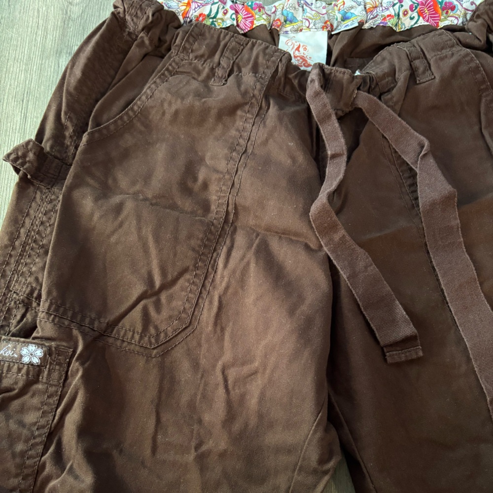 Koi scrub pants